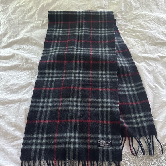 Burberry 100% Cashmere Scarf Plaid - Picture 5 of 6